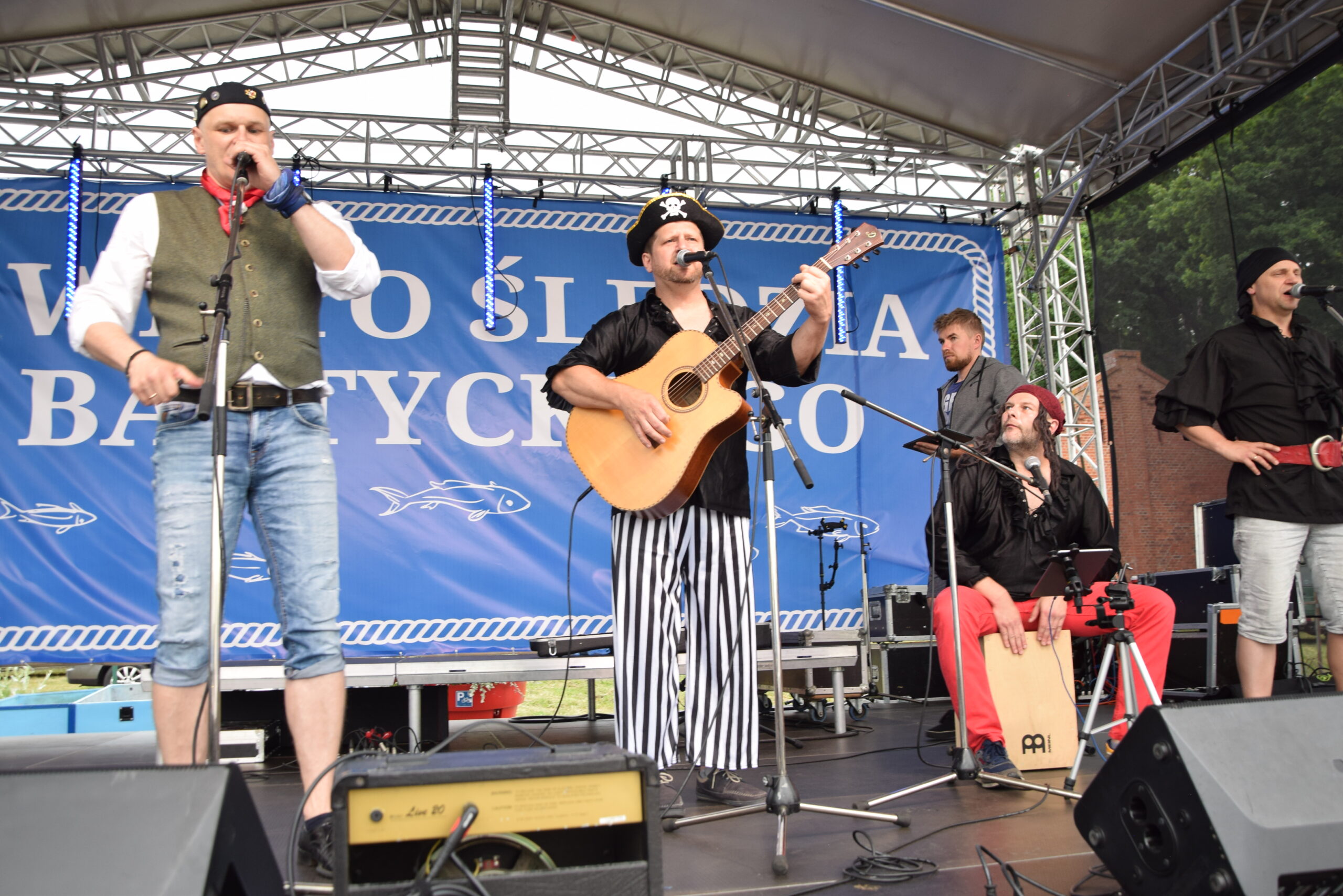 Prześledziliśmy miłośników śledzia na Święcie Śledzia!